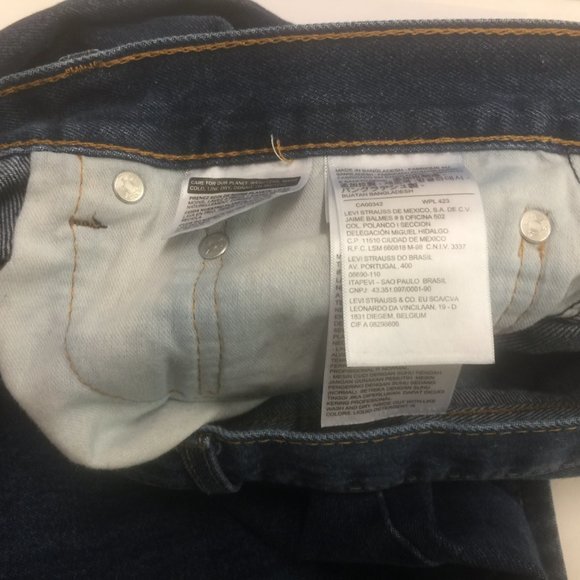 Levi's 505 Blue Jeans (34 X 26* ) - Picture 4 of 8